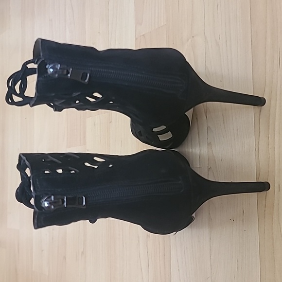 Steve Madden Elegant Ursula Black Suede High Heels Size 8 - Picture 7 of 10